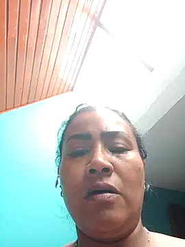 Snapshot of Ariana_Rodriguez chatting on February 12, 2026, 12:38 pm Ariana Rodriguez online show from February 12, 2026, 12:38 pm