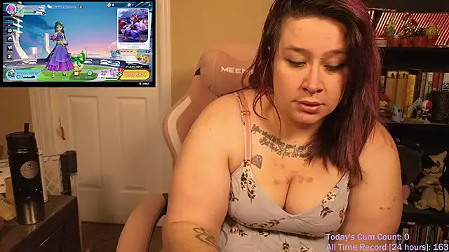 VioletNova online show from February 24, 2026, 2:07 pm