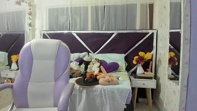 emma morgan 1 online show from October 16, 2025, 11:51 am