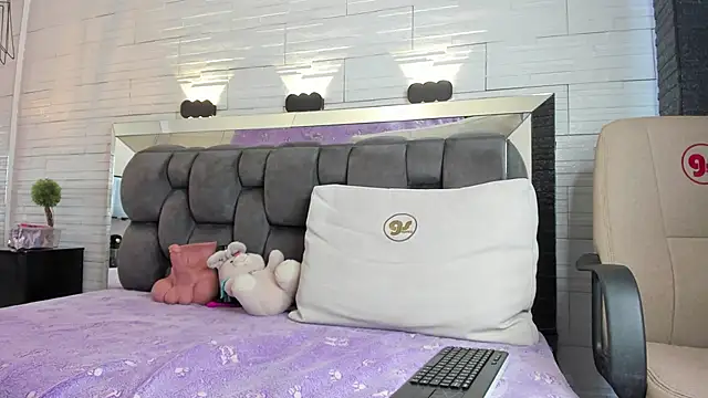 Snapshot of jade_heartt chatting on November 7, 2025, 6:56 pm jade heartt online show from November 7, 2025, 6:56 pm