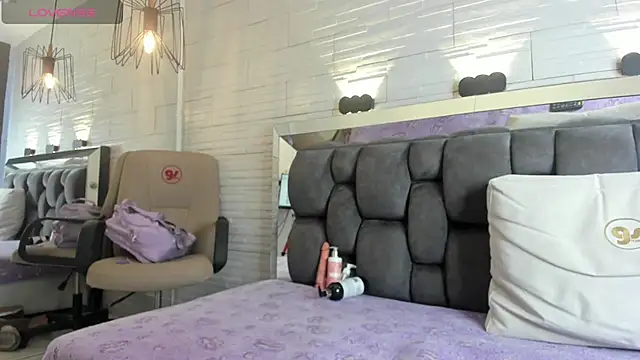 jade heartt online show from March 21, 2026, 4:33 pm