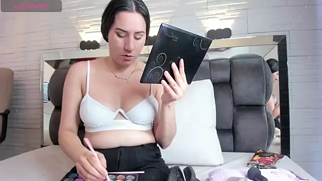 jade heartt online show from March 31, 2026, 7:27 pm