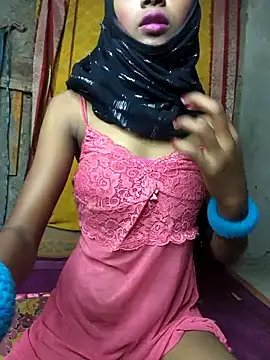 Cutesoma01 online show from October 27, 2025, 4:52 pm