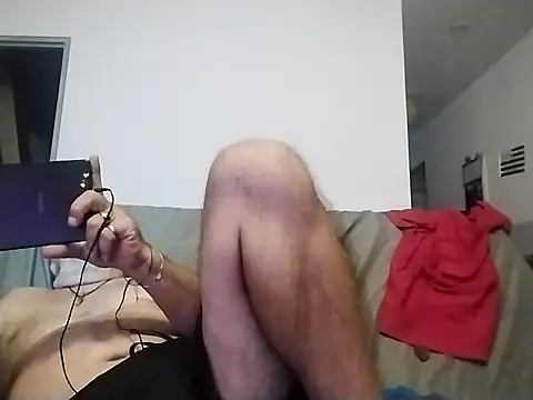 Snapshot of coolbrady17 chatting on March 20, 2025, 6:31 pm coolbrady17 online show from March 20, 2025, 6:31 pm