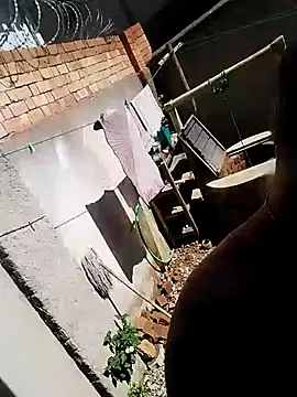 coolbrady17 online show from November 28, 2025, 5:40 am