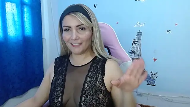 Snapshot of nanis_milf chatting on April 27, 2026, 2:15 pm nanis milf online show from April 27, 2026, 2:15 pm