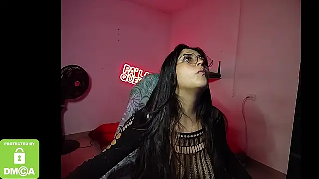 Snapshot of incubus2sucubus chatting on November 24, 2025, 12:21 am incubus2sucubus online show from November 24, 2025, 12:21 am