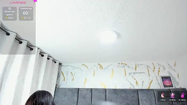 Snapshot of Cristal_Velle chatting on November 26, 2025, 12:49 pm Cristal Velle online show from November 26, 2025, 12:49 pm