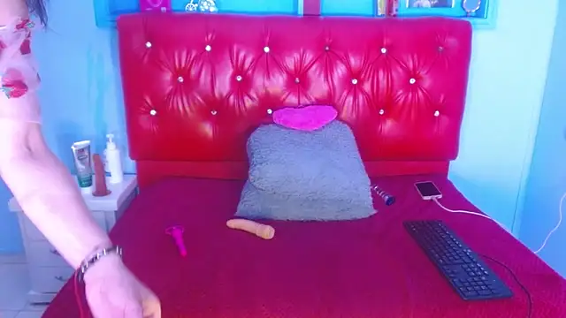 Madyyfox online show from September 19, 2025, 5:28 pm