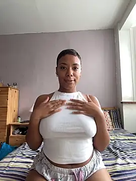 Melia Rayne online show from October 18, 2025, 11:56 am