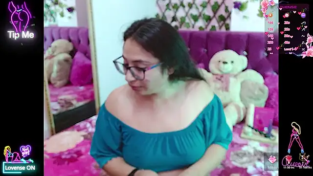 Anny  cute online show from March 31, 2026, 7:27 pm