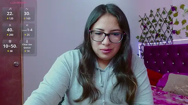 Anny  cute online show from March 8, 2025, 12:30 pm