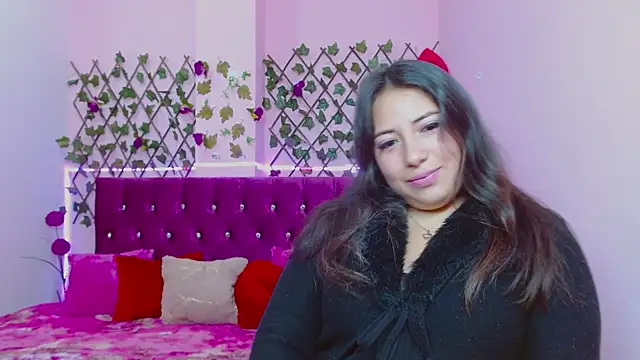 Anny  cute online show from March 4, 2025, 12:33 pm