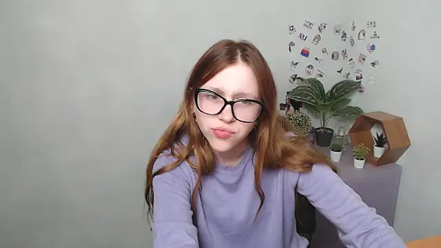 Snapshot of _MiraGold_ chatting on November 11, 2025, 8:09 am MiraGold online show from November 11, 2025, 8:09 am