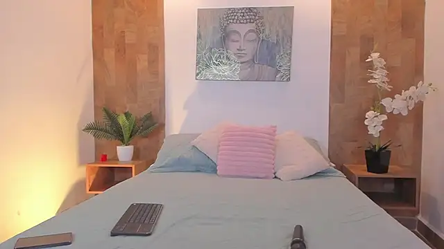 isabella winkler online show from April 7, 2026, 11:56 am