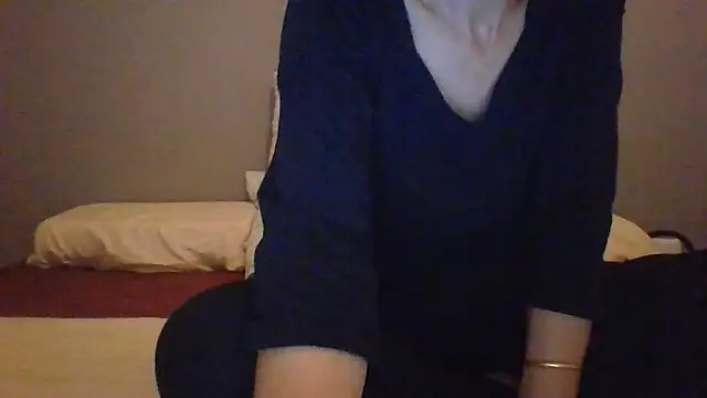 Valentinette online show from November 29, 2025, 9:15 pm