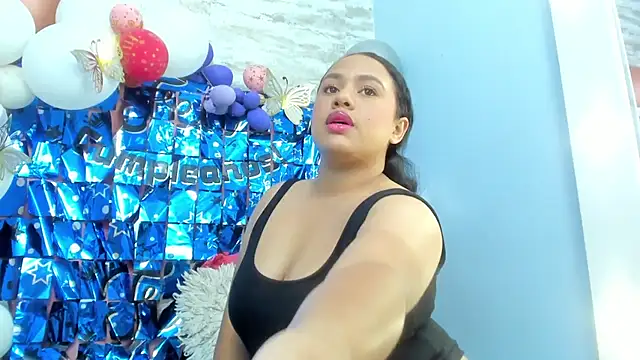 Snapshot of Vero_Mendoza chatting on March 16, 2025, 12:12 am Vero Mendoza online show from March 16, 2025, 12:12 am