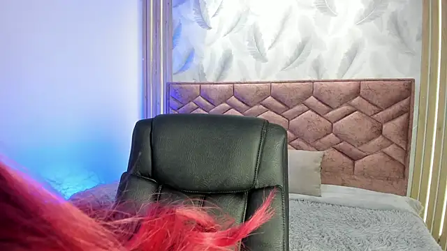 Snapshot of elaia_muller_ chatting on October 6, 2025, 10:21 pm elaia muller online show from October 6, 2025, 10:21 pm