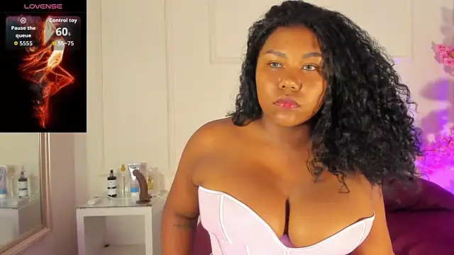 Snapshot of Candaceoweens chatting on September 19, 2025, 3:43 am Candaceoweens online show from September 19, 2025, 3:43 am