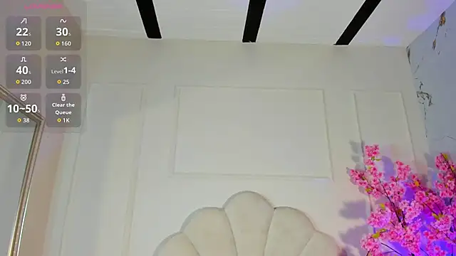 Snapshot of Candaceoweens chatting on October 24, 2025, 3:49 am Candaceoweens online show from October 24, 2025, 3:49 am