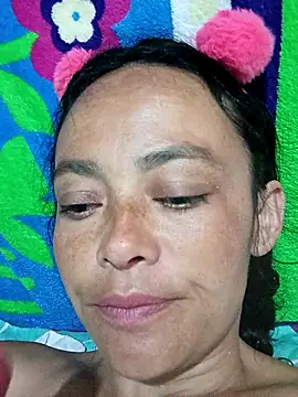 Snapshot of sarayulith chatting on February 27, 2026, 8:25 am sarayulith online show from February 27, 2026, 8:25 am