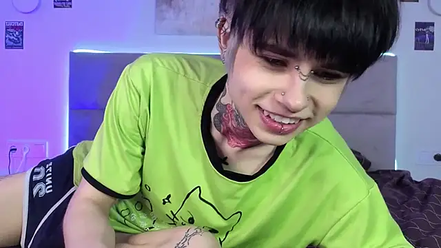 Snapshot of Alex_Vallley chatting on February 21, 2026, 11:18 pm Alex Vallley online show from February 21, 2026, 11:18 pm