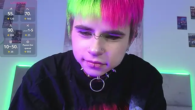 Alex Vallley online show from October 31, 2025, 11:11 pm