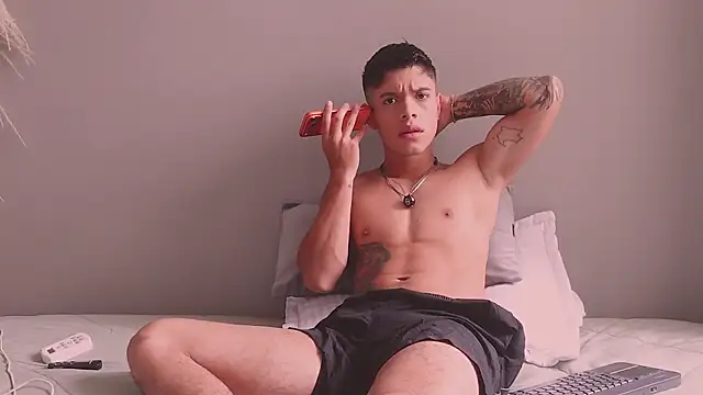 ErosKhaos online show from January 16, 2026, 6:56 pm