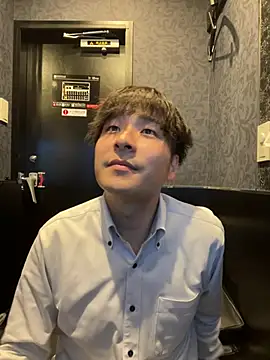 Snapshot of waka3232 chatting on April 23, 2026, 11:27 am waka3232 online show from April 23, 2026, 11:27 am