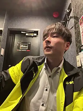 Snapshot of waka3232 chatting on April 8, 2026, 11:12 am waka3232 online show from April 8, 2026, 11:12 am