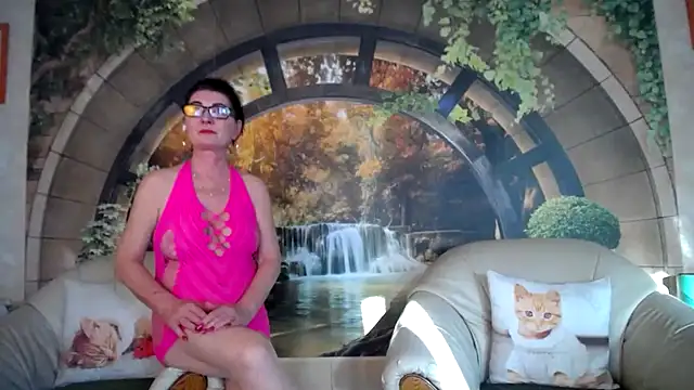 Snapshot of Kathylovexxx chatting on April 7, 2026, 3:47 pm Kathylovexxx online show from April 7, 2026, 3:47 pm