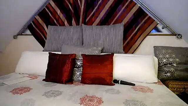 Snapshot of Kathylovexxx chatting on April 13, 2026, 3:54 am Kathylovexxx online show from April 13, 2026, 3:54 am