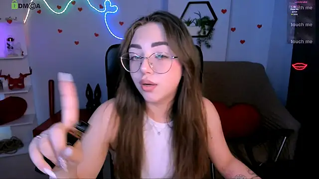 kiki swan online show from May 1, 2026, 9:47 am