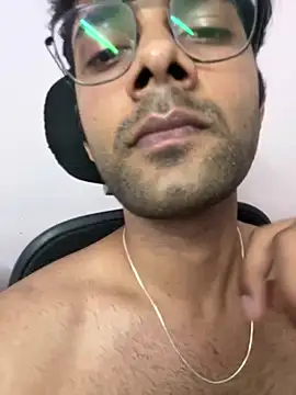 Snapshot of Aarush_1 chatting on March 12, 2025, 8:52 pm Aarush 1 online show from March 12, 2025, 8:52 pm