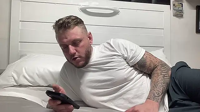 Snapshot of Thegreatwhitepipe chatting on September 26, 2025, 11:39 am Thegreatwhitepipe online show from September 26, 2025, 11:39 am