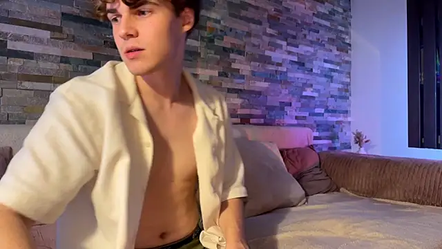 Snapshot of Aurora_5 chatting on November 25, 2025, 7:25 pm Aurora 5 online show from November 25, 2025, 7:25 pm