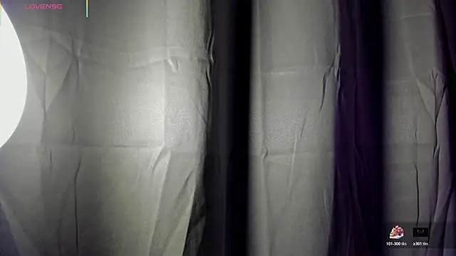 Snapshot of adalinarusell_ chatting on February 11, 2026, 11:10 am adalinarusell online show from February 11, 2026, 11:10 am