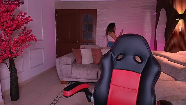 heidy johns online show from April 1, 2026, 3:19 am