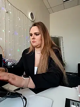 Snapshot of Juicy_PeachLux chatting on April 3, 2026, 7:59 am Juicy PeachLux online show from April 3, 2026, 7:59 am