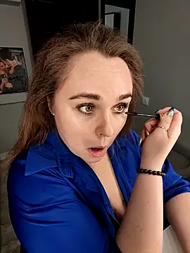 Snapshot of Juicy_PeachLux chatting on March 14, 2026, 7:03 am Juicy PeachLux online show from March 14, 2026, 7:03 am