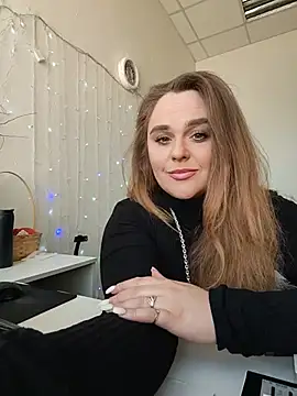 Juicy PeachLux online show from May 22, 2026, 7:50 am