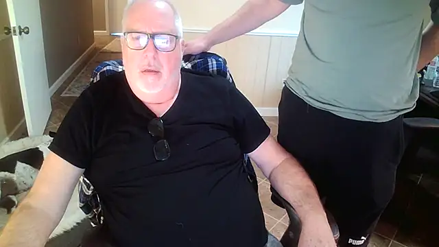 superbearboss online show from November 7, 2025, 4:00 pm