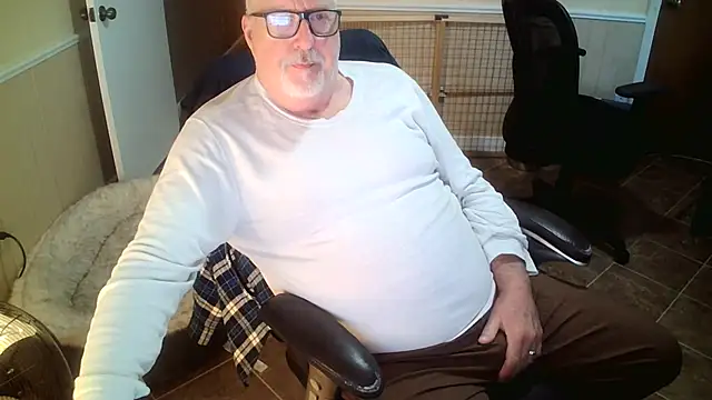 superbearboss online show from October 27, 2025, 2:29 pm