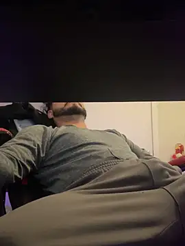 magnumbull online show from March 7, 2025, 5:28 pm