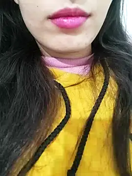 saraaxx1 online show from December 19, 2025, 12:29 pm