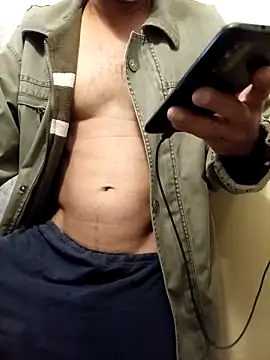 Snapshot of Fzssp chatting on November 11, 2025, 8:20 am Fzssp online show from November 11, 2025, 8:20 am