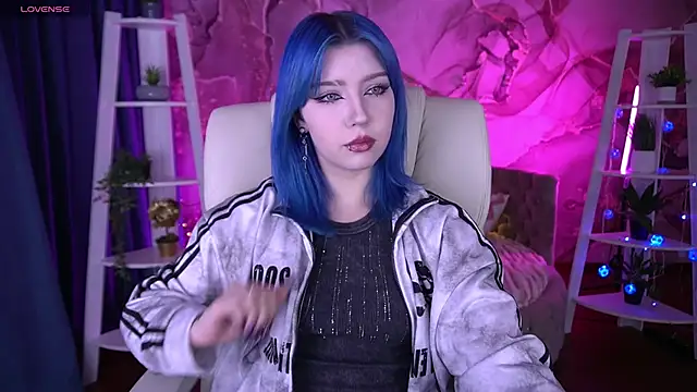 Snapshot of SelenaIris chatting on January 13, 2026, 11:19 pm SelenaIris online show from January 13, 2026, 11:19 pm