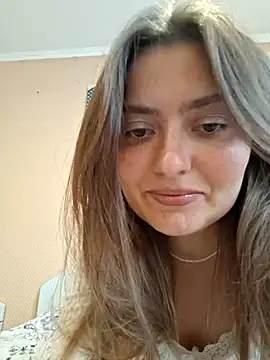 Snapshot of Beatris7 chatting on September 16, 2025, 1:23 pm Beatris7 online show from September 16, 2025, 1:23 pm