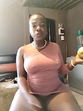 Snapshot of WildSeduction24xx chatting on October 5, 2025, 10:06 am WildSeduction24xx online show from October 5, 2025, 10:06 am