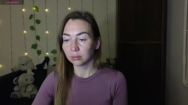 Kiss julli88I online show from March 13, 2025, 12:24 pm